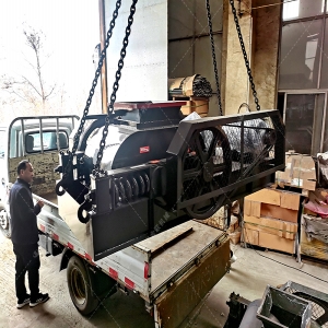 2PG400X250小型對輥破碎機發貨圖片_發往福建泉州_破碎石英砂