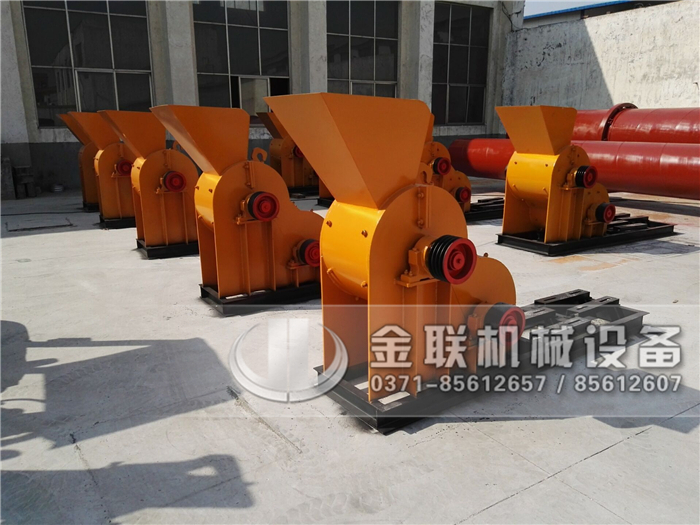 時(shí)產(chǎn)15噸煤泥粉碎機(jī)哪個(gè)廠家好，有哪些型號(hào)可選？