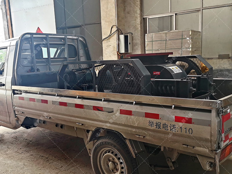 雙齒輥破碎機性能特點有哪些？是怎么破碎物料的？