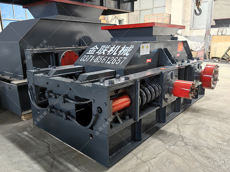 2PG800X600中型對輥破碎機發貨圖片_發往四川瀘州_破碎瓜子石 2PG800X600中型對輥破碎機發貨圖片_發往四川瀘州_破碎瓜子石