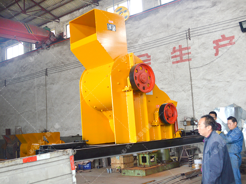 兩臺800X800雙級粉碎機發貨圖片_發往廣西南寧_破碎鐵礦石 兩臺800X800雙級粉碎機發貨圖片_發往廣西南寧_破碎鐵礦石