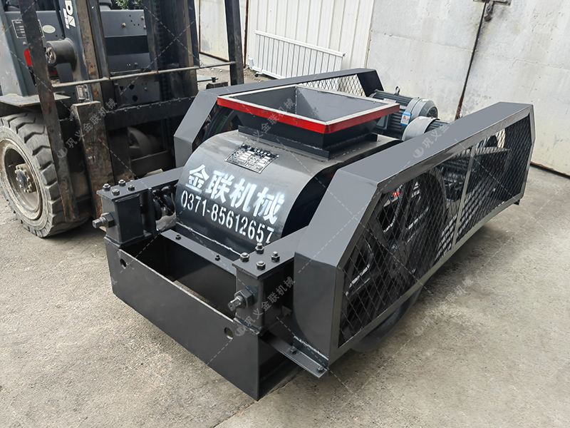 2PG小型對輥破碎機(jī)發(fā)貨現(xiàn)場圖片_發(fā)往江西撫州_破碎玻璃 2PG小型對輥破碎機(jī)發(fā)貨現(xiàn)場圖片_發(fā)往江西撫州_破碎玻璃