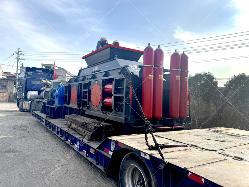 高品質混凝土用砂難求？液壓對輥破碎機來幫你！