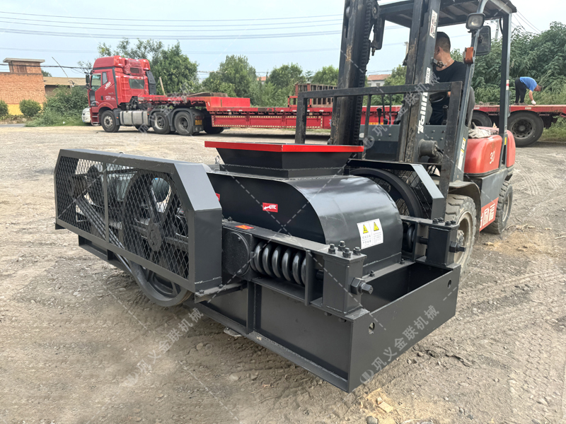 看雙齒輥破碎機如何將原料 “變廢為寶”，鑄就高利潤顆粒塊