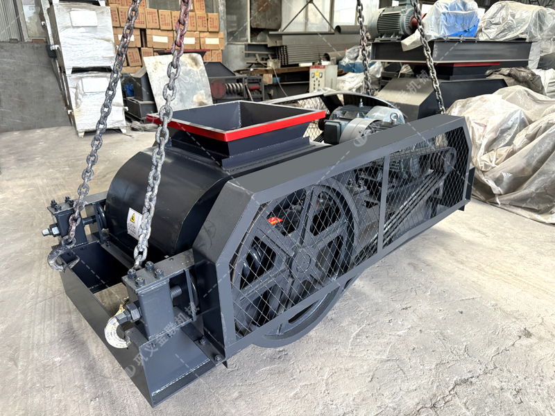 為何眾多混凝土再生廠家，都將雙齒輥破碎機(jī)視為生產(chǎn)線的 “定海神針”？?